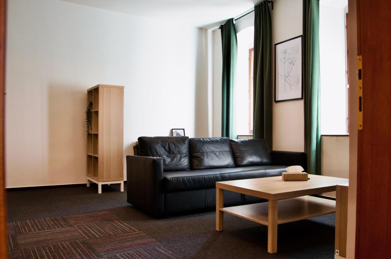 Elephants Apartments Братислава Екстериор снимка