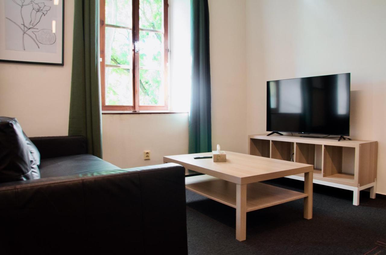 Elephants Apartments Братислава Екстериор снимка
